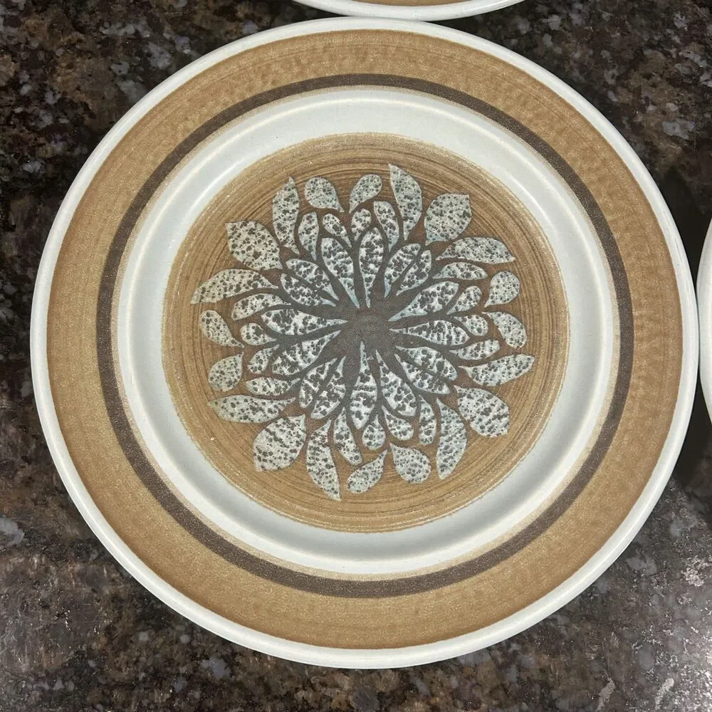 Lot of 7 Vintage Franciscan USA NUT TREE Salad Plates 8 1/2